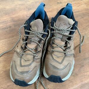Hoka hiking Shoes